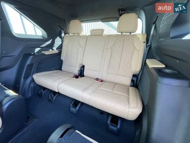 Чорний Каділак Escalade IQ, об'ємом двигуна 0 л та пробігом 2 тис. км за 158000 $, фото 17 на Automoto.ua