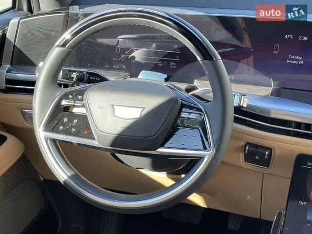 Чорний Каділак Escalade IQ, об'ємом двигуна 0 л та пробігом 2 тис. км за 158000 $, фото 6 на Automoto.ua