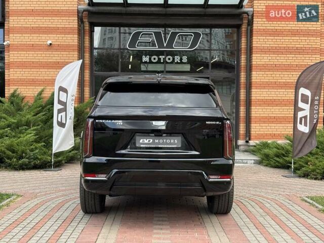 Чорний Каділак Escalade IQ, об'ємом двигуна 0 л та пробігом 1 тис. км за 155000 $, фото 5 на Automoto.ua
