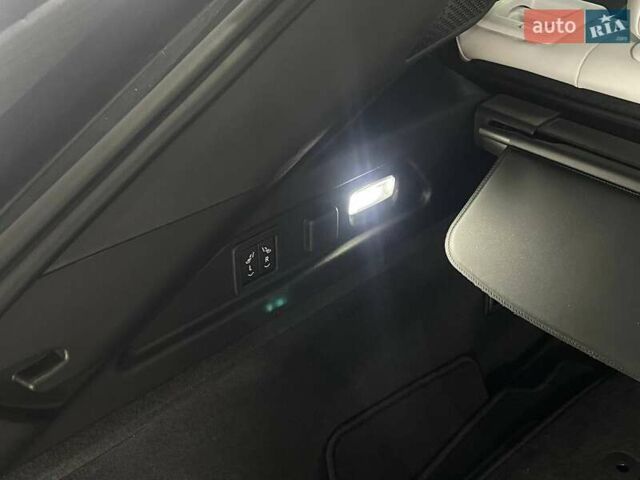 Белый Кадиллак Lyriq, объемом двигателя 0 л и пробегом 6 тыс. км за 47499 $, фото 27 на Automoto.ua