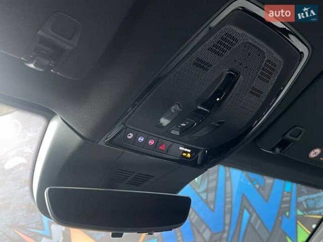 Белый Кадиллак Lyriq, объемом двигателя 0 л и пробегом 6 тыс. км за 47499 $, фото 21 на Automoto.ua