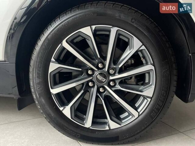 Белый Кадиллак Lyriq, объемом двигателя 0 л и пробегом 6 тыс. км за 47499 $, фото 28 на Automoto.ua