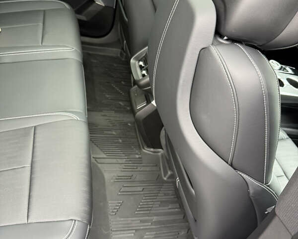 Белый Кадиллак Lyriq, объемом двигателя 0 л и пробегом 24 тыс. км за 57000 $, фото 29 на Automoto.ua