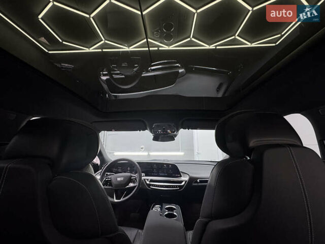 Кадиллак Lyriq 2023 в Днепре (Днепропетровске) на Automoto.ua Черный Кадиллак Lyriq, объемом двигателя 0 л и пробегом 15 тыс. км за 47000 $, фото 31 на Automoto.ua