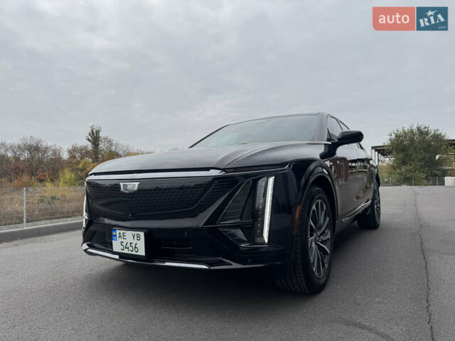 Кадиллак Lyriq 2023 в Днепре (Днепропетровске) на Automoto.ua Черный Кадиллак Lyriq, объемом двигателя 0 л и пробегом 15 тыс. км за 47000 $, фото 11 на Automoto.ua