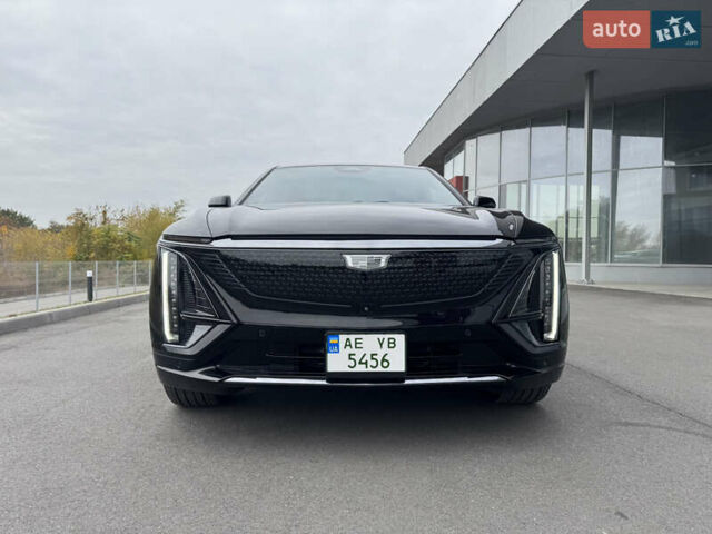 Кадиллак Lyriq 2023 в Днепре (Днепропетровске) на Automoto.ua Черный Кадиллак Lyriq, объемом двигателя 0 л и пробегом 15 тыс. км за 47000 $, фото 10 на Automoto.ua