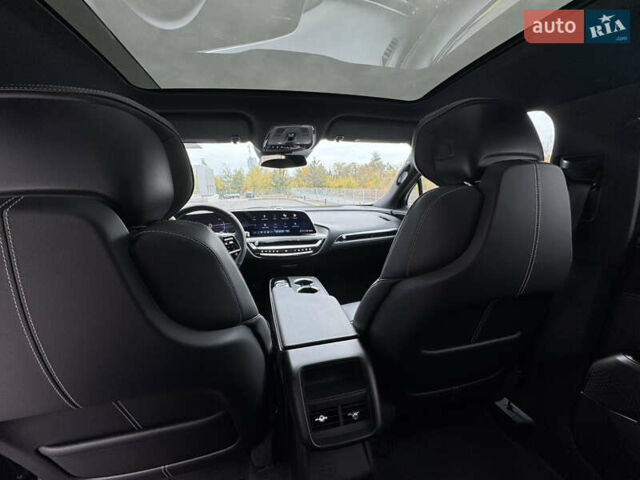 Кадиллак Lyriq 2023 в Днепре (Днепропетровске) на Automoto.ua Черный Кадиллак Lyriq, объемом двигателя 0 л и пробегом 15 тыс. км за 47000 $, фото 21 на Automoto.ua