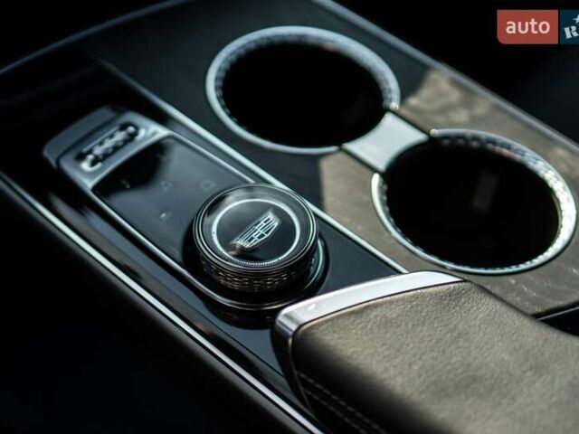 Черный Кадиллак Lyriq, объемом двигателя 0 л и пробегом 40 тыс. км за 39900 $, фото 22 на Automoto.ua