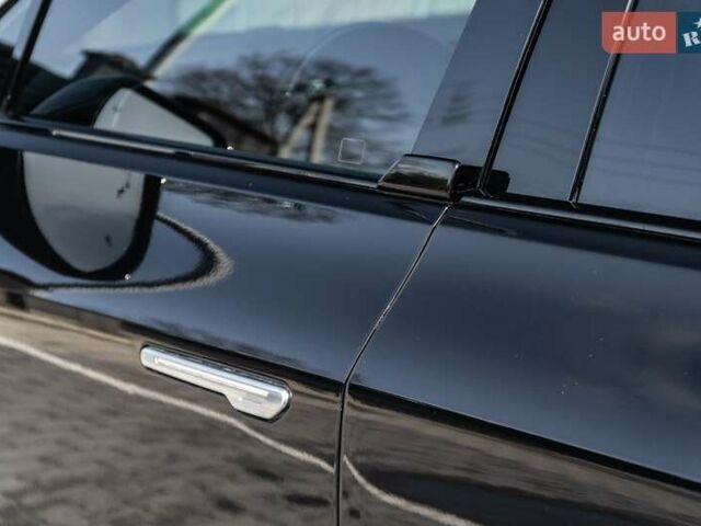 Черный Кадиллак Lyriq, объемом двигателя 0 л и пробегом 40 тыс. км за 39900 $, фото 2 на Automoto.ua