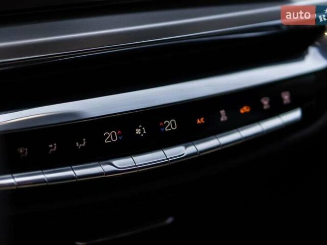 Черный Кадиллак Lyriq, объемом двигателя 0 л и пробегом 40 тыс. км за 39900 $, фото 20 на Automoto.ua