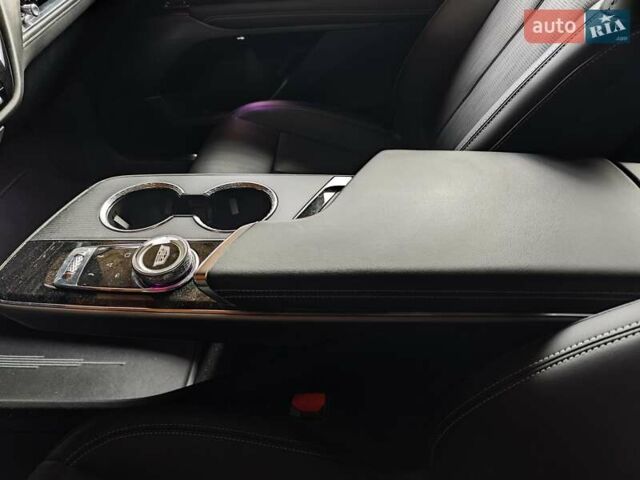 Черный Кадиллак Lyriq, объемом двигателя 0 л и пробегом 12 тыс. км за 41000 $, фото 11 на Automoto.ua