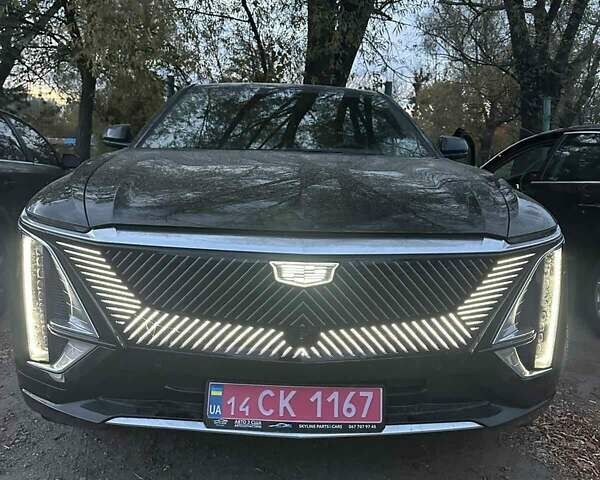 Черный Кадиллак Lyriq, объемом двигателя 0 л и пробегом 12 тыс. км за 41000 $, фото 18 на Automoto.ua