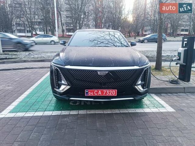 Черный Кадиллак Lyriq, объемом двигателя 0 л и пробегом 17 тыс. км за 42998 $, фото 8 на Automoto.ua