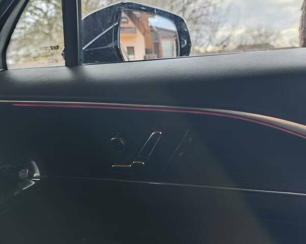 Черный Кадиллак Lyriq, объемом двигателя 0 л и пробегом 12 тыс. км за 41000 $, фото 12 на Automoto.ua