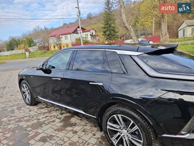 Черный Кадиллак Lyriq, объемом двигателя 0 л и пробегом 12 тыс. км за 41000 $, фото 6 на Automoto.ua