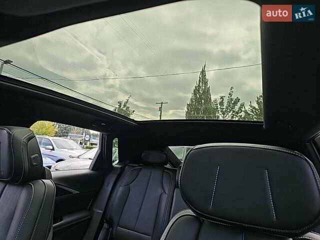 Кадиллак Lyriq 2024 в Кривом Роге на Automoto.ua Черный Кадиллак Lyriq, объемом двигателя 0 л и пробегом 55 тыс. км за 30000 $, фото 10 на Automoto.ua