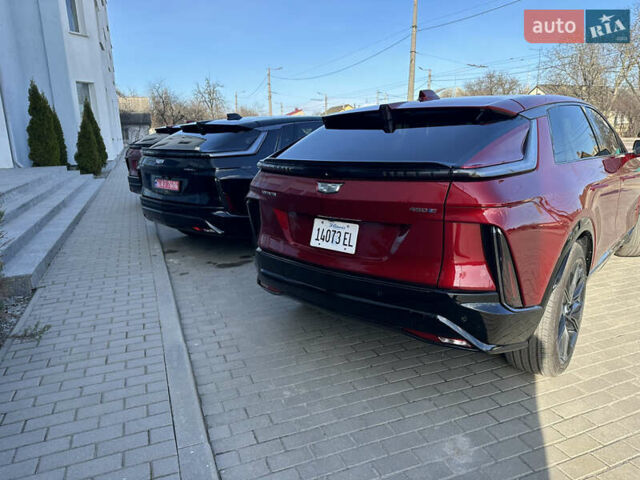 Червоний Каділак Lyriq, об'ємом двигуна 0 л та пробігом 7 тис. км за 49999 $, фото 5 на Automoto.ua