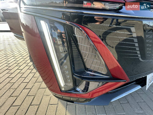 Червоний Каділак Lyriq, об'ємом двигуна 0 л та пробігом 7 тис. км за 49999 $, фото 7 на Automoto.ua