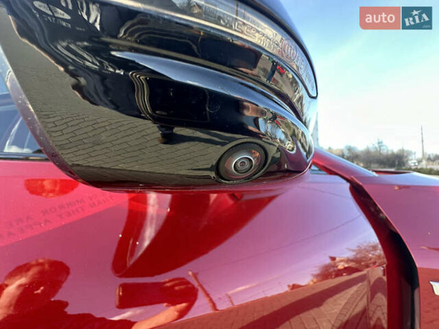 Червоний Каділак Lyriq, об'ємом двигуна 0 л та пробігом 7 тис. км за 49999 $, фото 8 на Automoto.ua