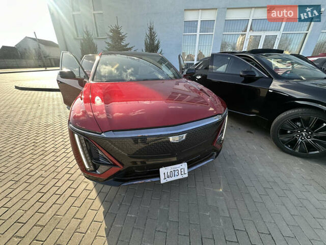 Червоний Каділак Lyriq, об'ємом двигуна 0 л та пробігом 7 тис. км за 49999 $, фото 6 на Automoto.ua