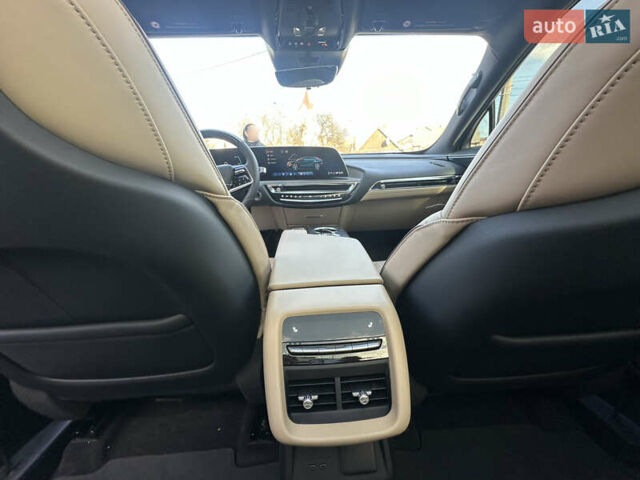 Червоний Каділак Lyriq, об'ємом двигуна 0 л та пробігом 7 тис. км за 49999 $, фото 36 на Automoto.ua