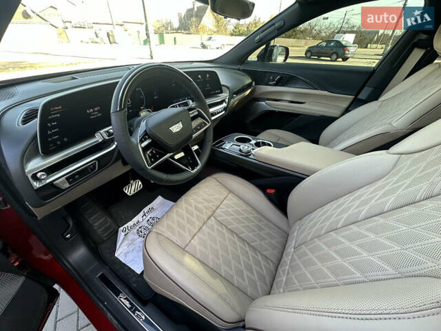 Червоний Каділак Lyriq, об'ємом двигуна 0 л та пробігом 7 тис. км за 49999 $, фото 22 на Automoto.ua