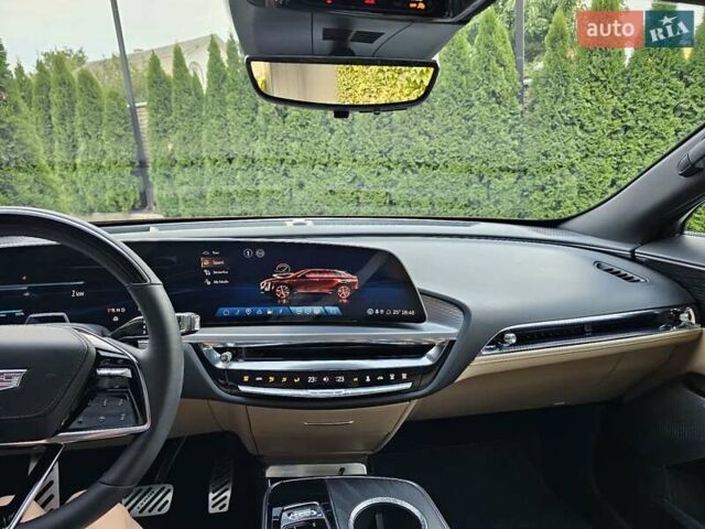 Красный Кадиллак Lyriq, объемом двигателя 0 л и пробегом 3 тыс. км за 53000 $, фото 38 на Automoto.ua