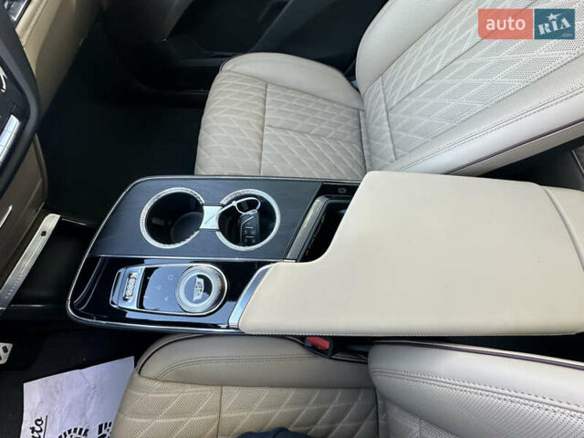 Червоний Каділак Lyriq, об'ємом двигуна 0 л та пробігом 7 тис. км за 49999 $, фото 27 на Automoto.ua