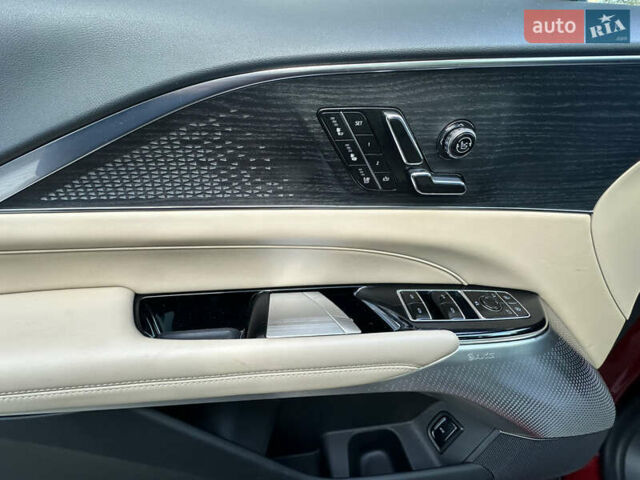 Червоний Каділак Lyriq, об'ємом двигуна 0 л та пробігом 7 тис. км за 49999 $, фото 21 на Automoto.ua