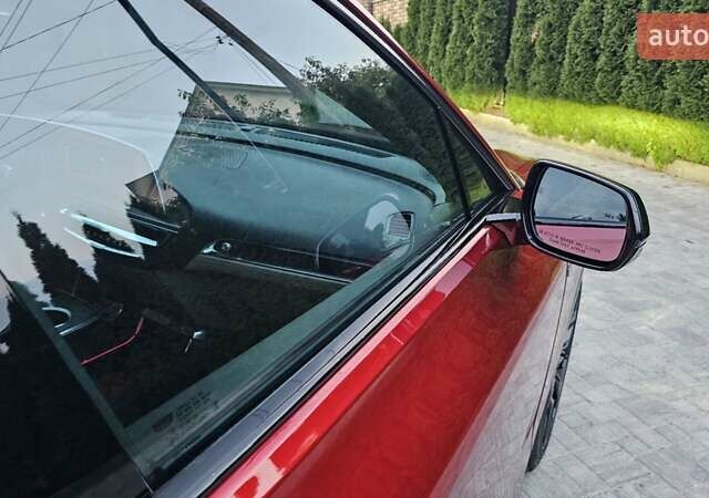 Красный Кадиллак Lyriq, объемом двигателя 0 л и пробегом 3 тыс. км за 53000 $, фото 4 на Automoto.ua