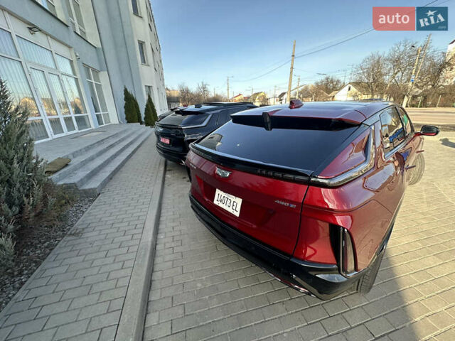 Червоний Каділак Lyriq, об'ємом двигуна 0 л та пробігом 7 тис. км за 49999 $, фото 10 на Automoto.ua