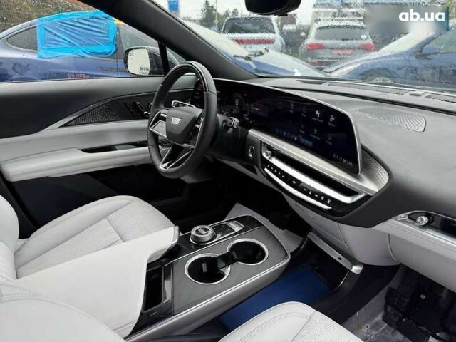 Кадиллак Lyriq 2022 в Луцке на Automoto.ua Кадиллак Lyriq, объемом двигателя 0 л и пробегом 28 тыс. км за 26500 $, фото 19 на Automoto.ua