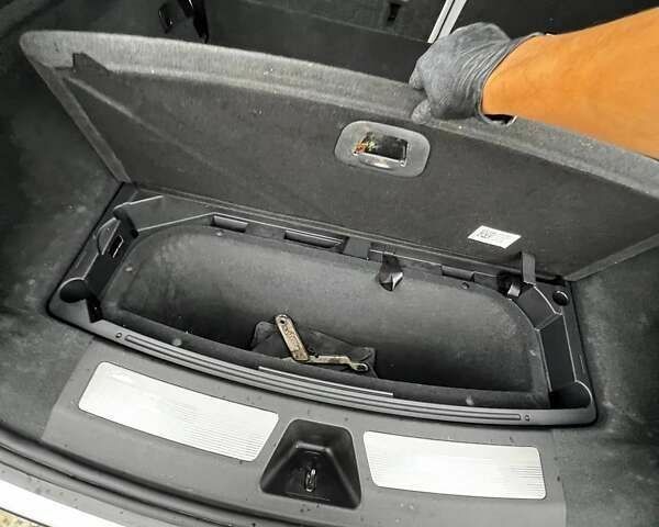 Кадиллак Lyriq 2022 в Луцке на Automoto.ua Кадиллак Lyriq, объемом двигателя 0 л и пробегом 28 тыс. км за 26500 $, фото 10 на Automoto.ua