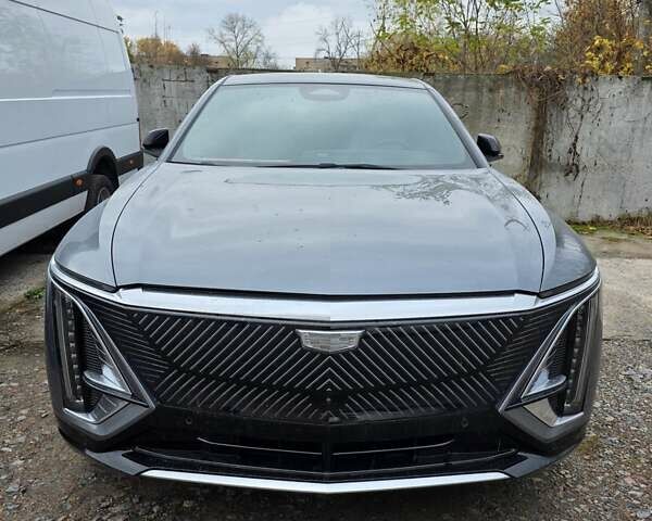 Серый Кадиллак Lyriq, объемом двигателя 0 л и пробегом 24 тыс. км за 35500 $, фото 6 на Automoto.ua