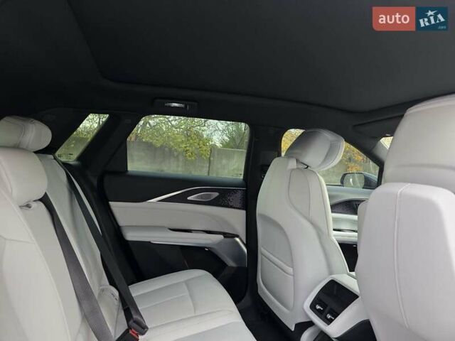 Серый Кадиллак Lyriq, объемом двигателя 0 л и пробегом 24 тыс. км за 35500 $, фото 1 на Automoto.ua