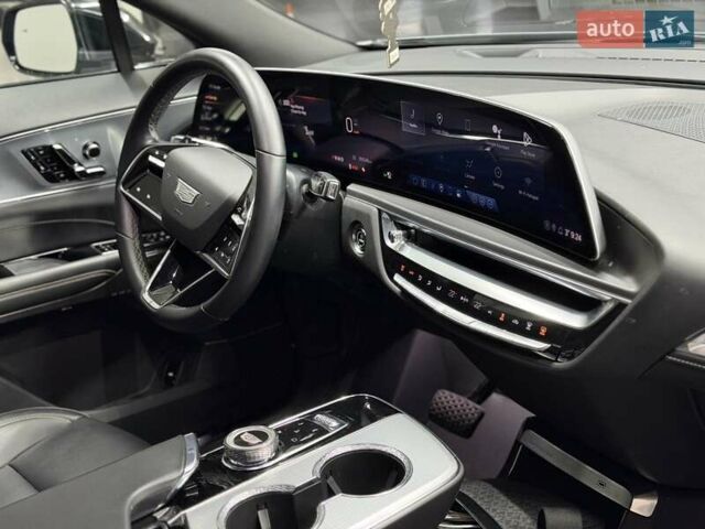 Серый Кадиллак Lyriq, объемом двигателя 0 л и пробегом 88 тыс. км за 33900 $, фото 23 на Automoto.ua