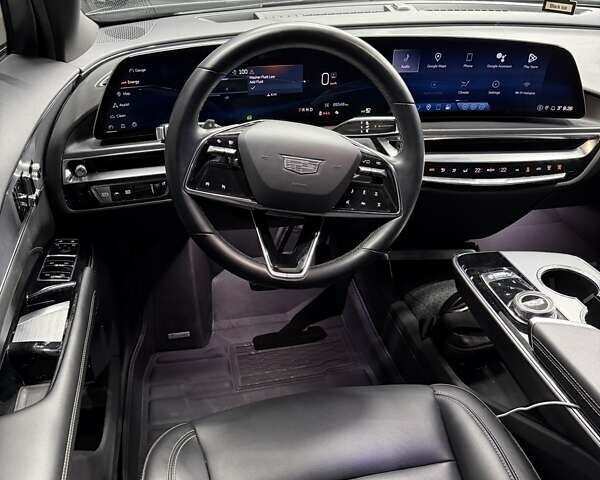 Серый Кадиллак Lyriq, объемом двигателя 0 л и пробегом 88 тыс. км за 33900 $, фото 32 на Automoto.ua