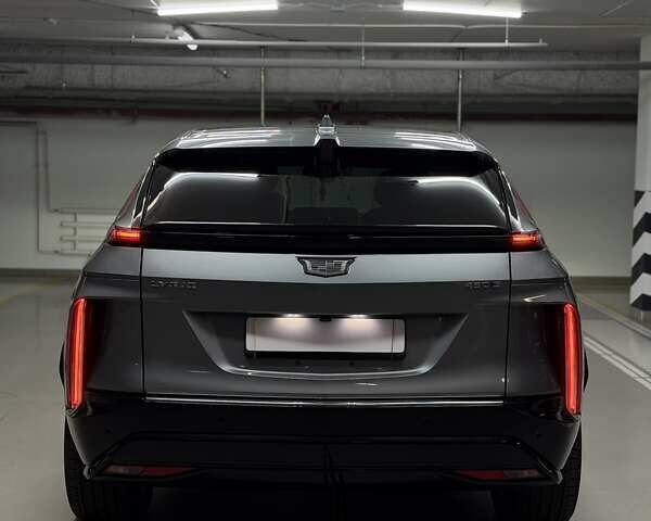 Серый Кадиллак Lyriq, объемом двигателя 0 л и пробегом 88 тыс. км за 33900 $, фото 8 на Automoto.ua