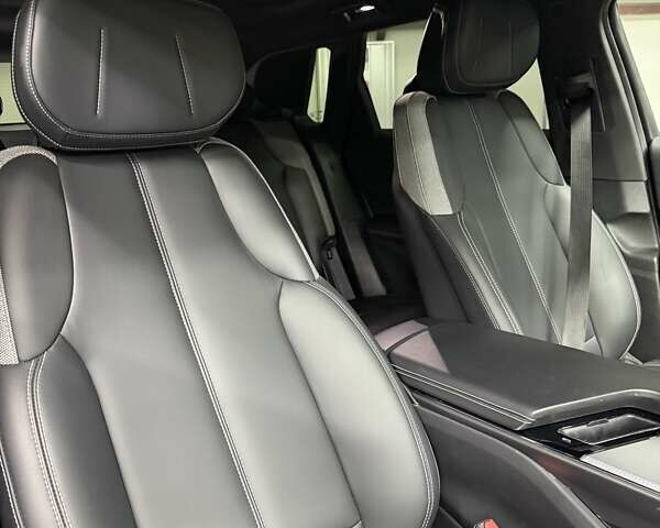 Серый Кадиллак Lyriq, объемом двигателя 0 л и пробегом 88 тыс. км за 33900 $, фото 20 на Automoto.ua