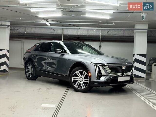 Серый Кадиллак Lyriq, объемом двигателя 0 л и пробегом 88 тыс. км за 33900 $, фото 13 на Automoto.ua