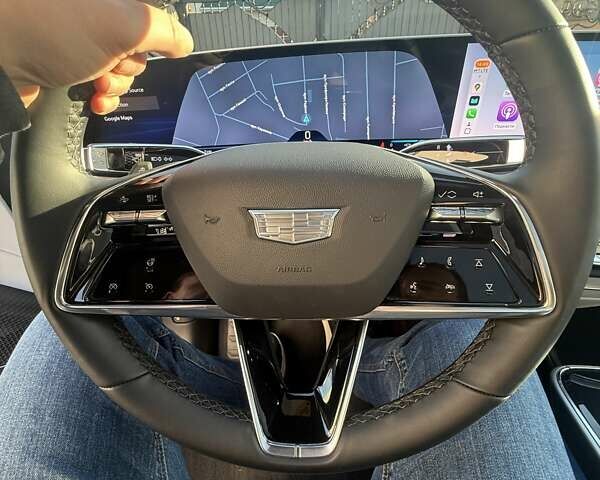 Сірий Каділак Lyriq, об'ємом двигуна 0 л та пробігом 20 тис. км за 39900 $, фото 39 на Automoto.ua