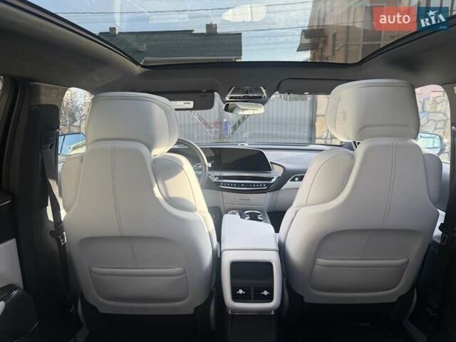 Сірий Каділак Lyriq, об'ємом двигуна 0 л та пробігом 20 тис. км за 39900 $, фото 28 на Automoto.ua