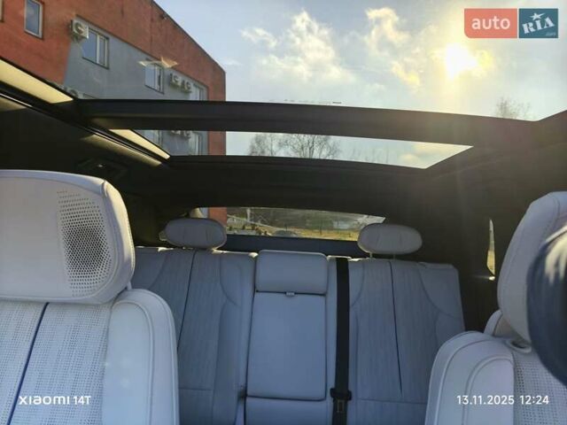 Серый Кадиллак Lyriq, объемом двигателя 0 л и пробегом 2 тыс. км за 39500 $, фото 10 на Automoto.ua