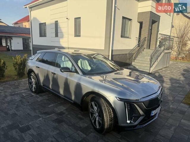 Сірий Каділак Lyriq, об'ємом двигуна 0 л та пробігом 20 тис. км за 39900 $, фото 6 на Automoto.ua