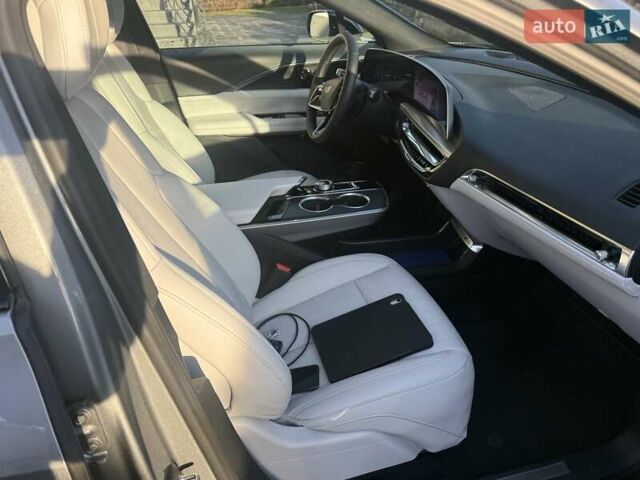 Сірий Каділак Lyriq, об'ємом двигуна 0 л та пробігом 20 тис. км за 39900 $, фото 42 на Automoto.ua
