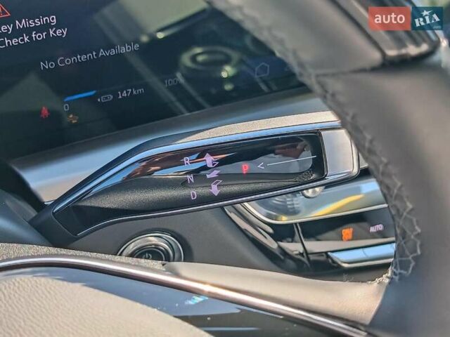 Синий Кадиллак Lyriq, объемом двигателя 0 л и пробегом 25 тыс. км за 46440 $, фото 27 на Automoto.ua