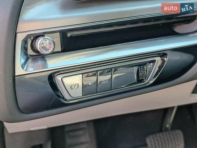 Синий Кадиллак Lyriq, объемом двигателя 0 л и пробегом 25 тыс. км за 46440 $, фото 21 на Automoto.ua