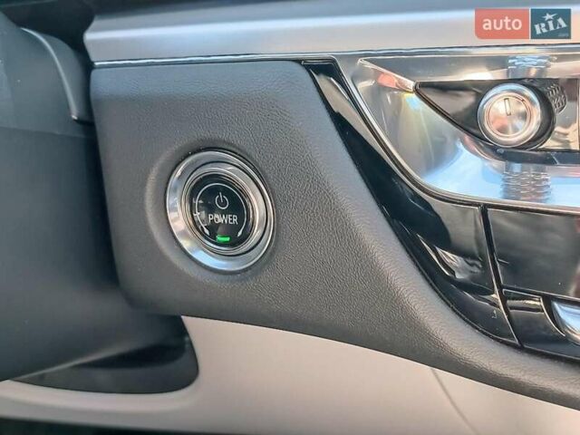 Синий Кадиллак Lyriq, объемом двигателя 0 л и пробегом 25 тыс. км за 46440 $, фото 25 на Automoto.ua