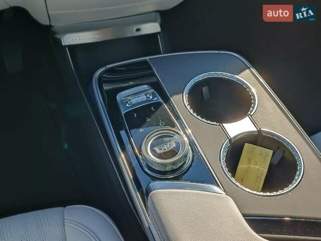 Синий Кадиллак Lyriq, объемом двигателя 0 л и пробегом 25 тыс. км за 46440 $, фото 18 на Automoto.ua