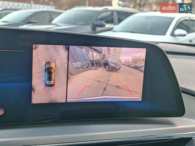 Синий Кадиллак Lyriq, объемом двигателя 0 л и пробегом 25 тыс. км за 45280 $, фото 33 на Automoto.ua